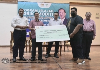 130722-PROGRAM JELAJAH AGRIKOMODITI ANJURAN MPOB DI TAMPIN