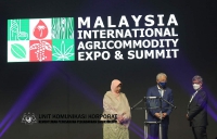 26 JULAI 2022 -  PERDANA MENTERI DIIRINGI YBM MERASMIKAN PROGRAM EKSPO DAN SIDANG KEMUNCAK AGRIKOMODITI ANTARABANGSA MALAYSIA_11