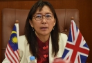 Kunjungan Hormat ke atas YB Menteri Industri Utama oleh Pesuruhjaya Tinggi British ke Malaysia di Kementerian Indutri Utama_3