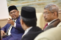 Kunjungan Hormat YB Menteri KPPK ke atas YAB Ketua Menteri Melaka di Ayer Keroh, Melaka_6