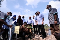 Lawatan YB Menteri Perusahaan Perladangan Dan Komoditi ke Ladang Bukit Ibam di Muadzam Shah, Pahang_5