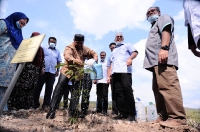 Lawatan YB Menteri Perusahaan Perladangan Dan Komoditi ke Ladang Bukit Ibam di Muadzam Shah, Pahang_6