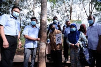 Lawatan YB Menteri Perusahaan Perladangan Dan Komoditi ke Ladang Bukit Ibam di Muadzam Shah, Pahang_8