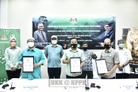 Lawatan YB Menteri Perusahaan Perladangan dan Komoditi Malaysia ke Pusat Menyelamat Hidupan Liar Kebangsaan (NWRC), Jabatan PERHILITAN di Sungkai, Perak_1