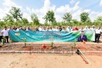 Majlis Pelancaran Program Perladangan Komuniti Bersama Persatuan Pekilang Panel Malaysia (MPMA) Dengan Kerjasama Institut Penyelidikan Perhutanan Malaysia (FRIM) di Syarikat Plus Intervest Sdn. Bhd., Batu Kikir, Ulu Jempol, Negeri Sembilan