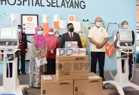 Majlis Penyerahan Sumbangan Mesin Ventilator dan Test Kit COVID-19 di Hospital Besar Selayang, Selayang, Selangor_5