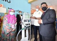 Majlis Penyerahan Sumbangan Mesin Ventilator dan Test Kit COVID-19 di Hospital Besar Selayang, Selayang, Selangor_7