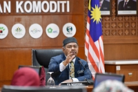 Perjumpaan Khas YB Menteri Perusahaan Perladangan dan Komoditi bersama-sama pegawai Kumpulan Pelaksana Kementerian di Putrajaya_10