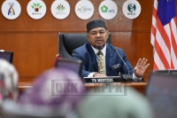 Perjumpaan Khas YB Menteri Perusahaan Perladangan dan Komoditi bersama-sama pegawai Kumpulan Pelaksana Kementerian di Putrajaya_6