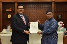 Sesi Pertemuan YB Menteri Perusahaan Perladangan Dan Komoditi Bersama Pengerusi MREPC dan MPOCC di Putrajaya_6