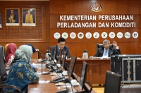 Sesi Pertemuan YBhg KSU Bersama Wakil Kumpulan Pelaksana Kementerian Perusahaan Perladangan dan Komoditi di Bilik Mesyuarat Nyatoh, KPPK, Putrajaya_1