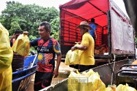 Mengadakan Rombongan Bantuan  Banjir ke Chenor, Maran_8